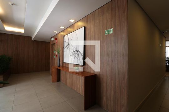 Hall de entrada de apartamento à venda com 2 quartos, 100m² em Barra Funda, São Paulo
