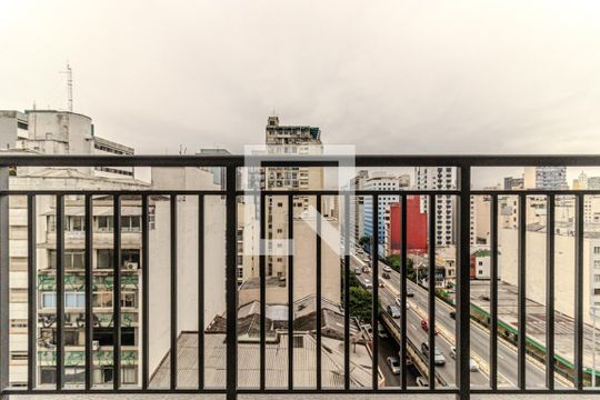 Varanda de kitnet/studio à venda com 1 quarto, 30m² em Vila Buarque, São Paulo