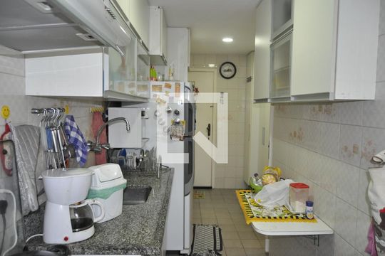 Cozinha de apartamento à venda com 3 quartos, 91m² em Todos Os Santos, Rio de Janeiro