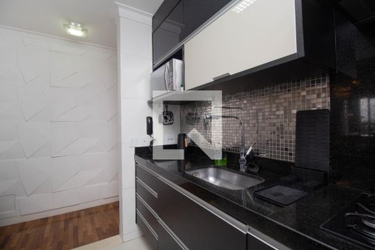 Cozinha de apartamento para alugar com 2 quartos, 81m² em Vila Amélia , São Paulo
