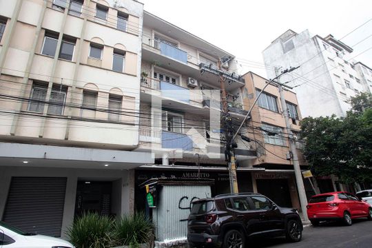 Fachada de apartamento à venda com 2 quartos, 98m² em São Geraldo, Porto Alegre