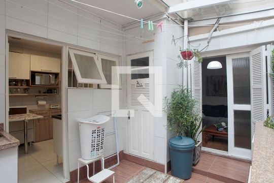 Área de Serviço / Pátio Churrasqueira de apartamento à venda com 2 quartos, 98m² em São Geraldo, Porto Alegre