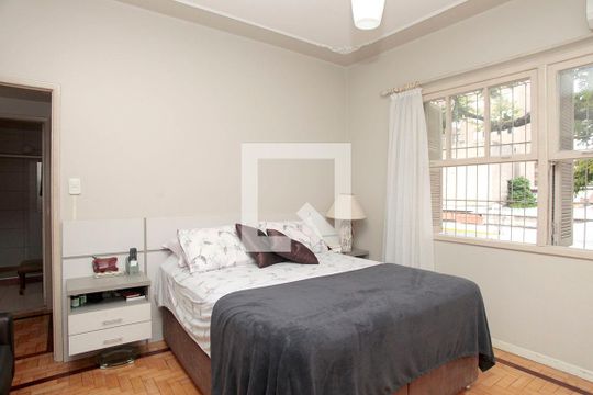 Quarto 1 de apartamento à venda com 2 quartos, 98m² em São Geraldo, Porto Alegre