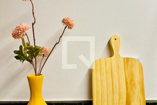 Detalhe Sala de kitnet/studio para alugar com 1 quarto, 44m² em Vila Itapura, Campinas
