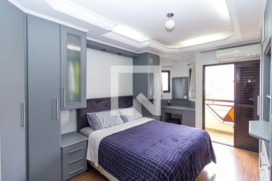 Suíte 1 de casa à venda com 3 quartos, 300m² em Vila Lucia, São Paulo