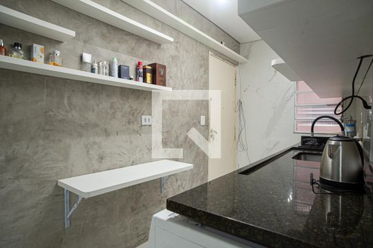 Cozinha de kitnet/studio à venda com 1 quarto, 40m² em Bela Vista, São Paulo