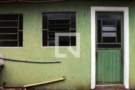 Entrada de apartamento para alugar com 1 quarto, 30m² em Vicentina, São Leopoldo