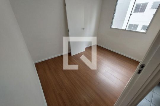 Quarto Suíte de apartamento à venda com 2 quartos, 45m² em Jardim do Lago, São Paulo