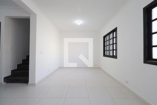 Sala de casa para alugar com 3 quartos, 128m² em Vila Eldízia, Santo André