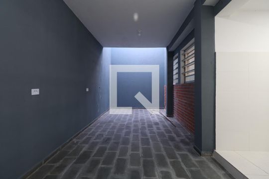 Quintal de casa para alugar com 3 quartos, 128m² em Vila Eldízia, Santo André