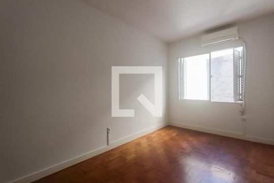 Kitnet/Studio à venda com 1 quarto, 27m² em Floresta, Porto Alegre