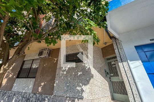 Fachada de kitnet/studio à venda com 1 quarto, 27m² em Floresta, Porto Alegre