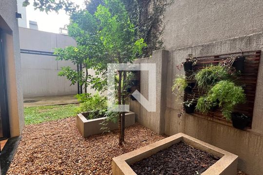 Área comum de kitnet/studio para alugar com 1 quarto, 24m² em Pinheiros, São Paulo