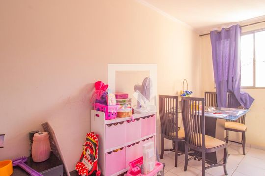Sala de apartamento à venda com 2 quartos, 58m² em Parque Centenário, Jundiaí