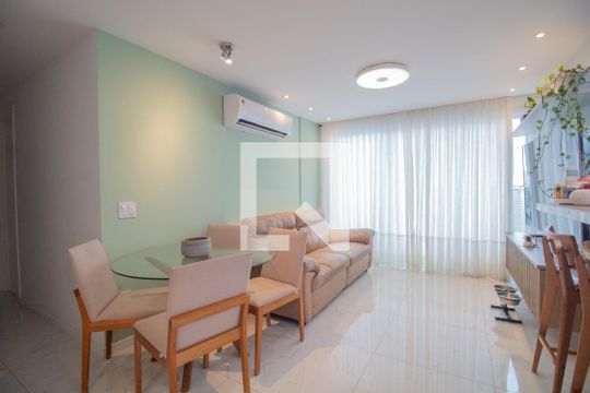 Sala de apartamento à venda com 5 quartos, 160m² em Recreio dos Bandeirantes, Rio de Janeiro
