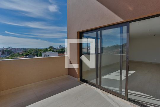 Varanda de apartamento à venda com 4 quartos, 180m² em Fonte Grande, Contagem