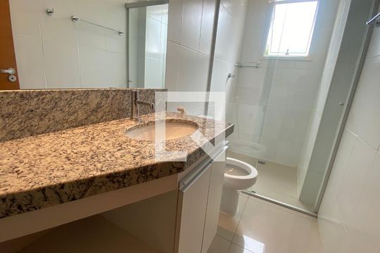 Banheiro Social de apartamento para alugar com 2 quartos, 69m² em Buritis, Belo Horizonte