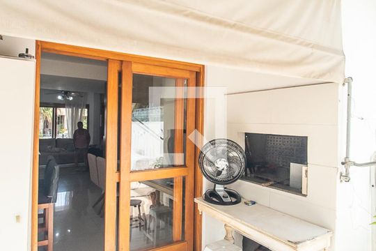 Área comum - Churrasqueira de casa à venda com 3 quartos, 142m² em Hípica, Porto Alegre