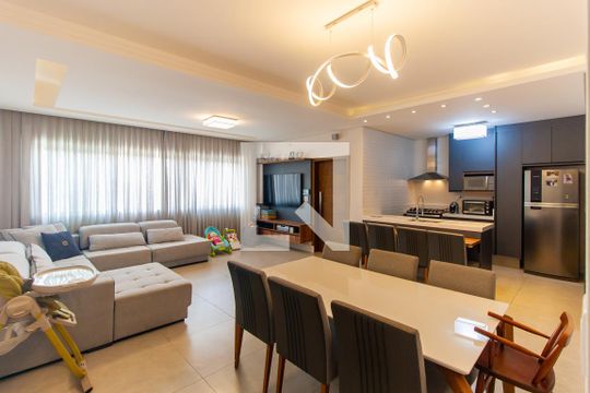 Casa à venda com 3 quartos, 461m² em Vila Ivone, São Paulo