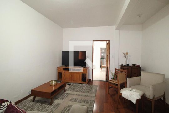 Sala   de casa para alugar com 4 quartos, 151m² em Jardim Danfer, São Paulo
