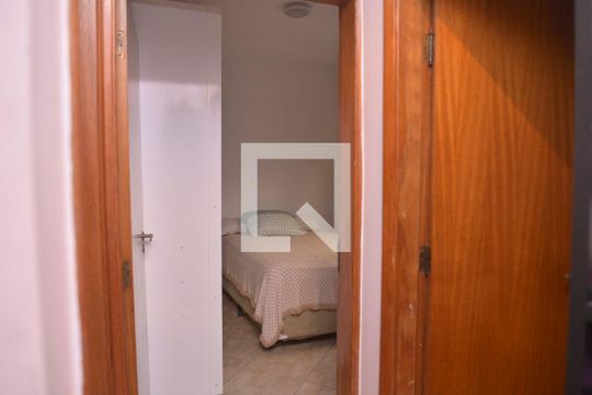 Quarto de casa à venda com 2 quartos, 100m² em Jardim Paraiso, Santo André