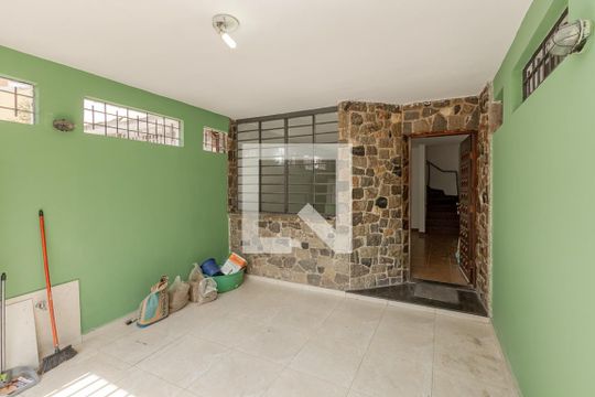 Garagem de casa à venda com 2 quartos, 116m² em Cidade Monções, São Paulo