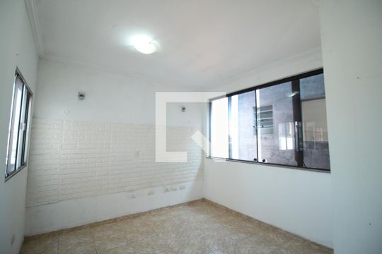 Apartamento para alugar com 1 quarto, 58m² em Vila Canero, São Paulo