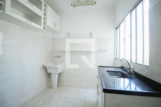 Área de Serviço de apartamento para alugar com 1 quarto, 58m² em Vila Canero, São Paulo
