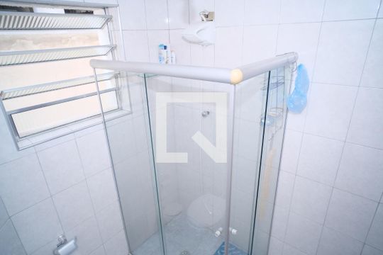 Banheiro de casa de condomínio à venda com 2 quartos, 84m² em Vila Romana, São Paulo