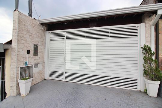 Fachada de casa à venda com 3 quartos, 170m² em Vila Euro, São Bernardo do Campo