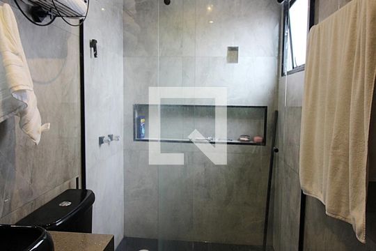 Quarto 1 - Suíte Banheiro  de casa à venda com 3 quartos, 170m² em Vila Euro, São Bernardo do Campo