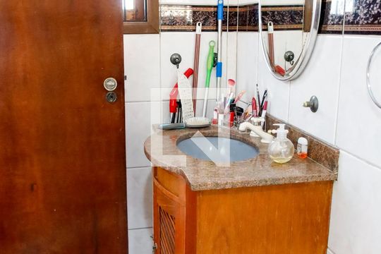 Banheiro da Suíte 3 de casa à venda com 3 quartos, 194m² em Cipava, Osasco