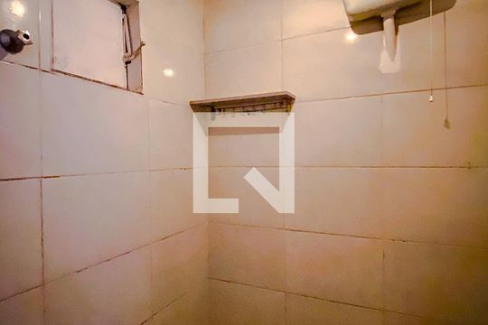 Banheiro de apartamento para alugar com 1 quarto, 40m² em Vila Prudente, São Paulo
