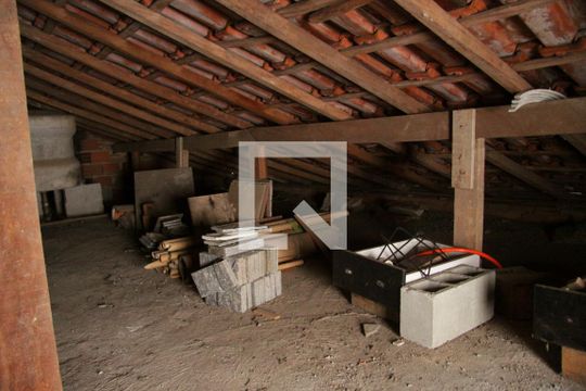 Telhado de casa para alugar com 3 quartos, 272m² em Parque Continental I, Guarulhos