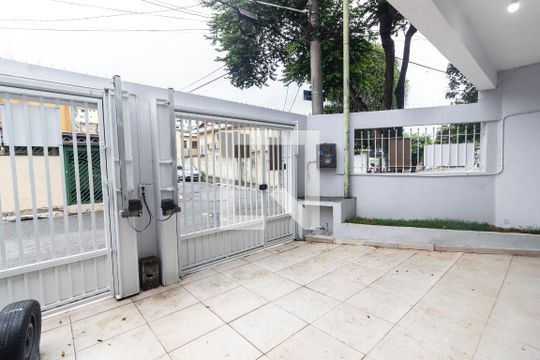 Garagem de casa para alugar com 3 quartos, 200m² em Parque Mandaqui, São Paulo