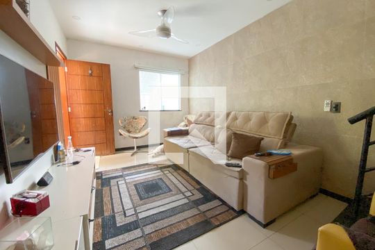 Casa à venda com 3 quartos, 225m² em Itaipu, Niterói