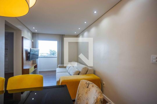 Sala de apartamento para alugar com 2 quartos, 60m² em Campanário, Diadema