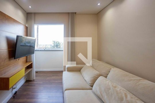 Sala de apartamento para alugar com 2 quartos, 60m² em Campanário, Diadema