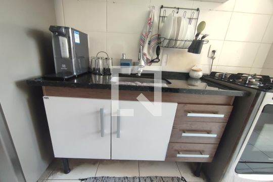 Cozinha de apartamento à venda com 2 quartos, 60m² em Taquara, Rio de Janeiro
