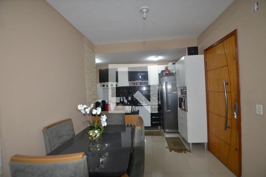 Sala de apartamento à venda com 3 quartos, 55m² em Parada de Lucas, Rio de Janeiro