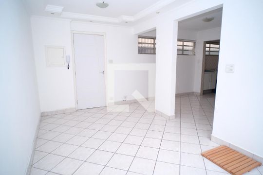 Sala de casa de condomínio para alugar com 3 quartos, 70m² em Alto de Pinheiros, São Paulo