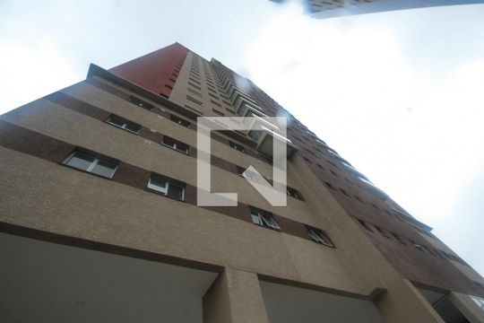 Fachada de apartamento para alugar com 2 quartos, 52m² em Jardim Avelino, São Paulo