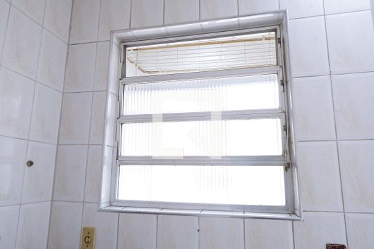 Cozinha de apartamento para alugar com 1 quarto, 57m² em Vila Valenca, São Vicente