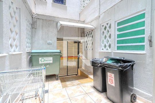 Área comum de apartamento para alugar com 3 quartos, 150m² em Bela Vista, São Paulo