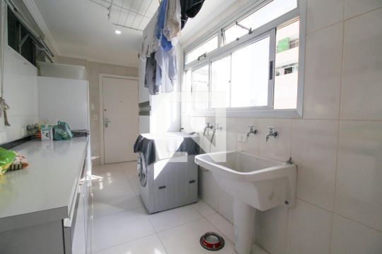 Área de Serviço de apartamento à venda com 2 quartos, 200m² em Itaim Bibi, São Paulo