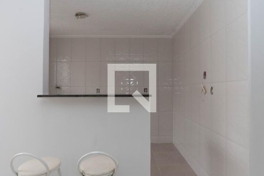 Cozinha de apartamento para alugar com 2 quartos, 45m² em Água Chata, Guarulhos