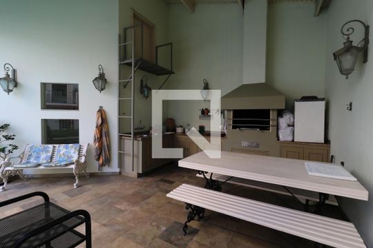 Churrasqueira de casa à venda com 5 quartos, 650m² em Jardim, Santo André