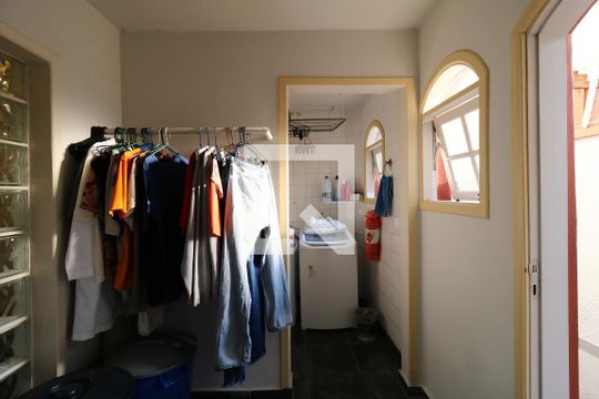 Área de Serviço de casa à venda com 5 quartos, 650m² em Jardim, Santo André
