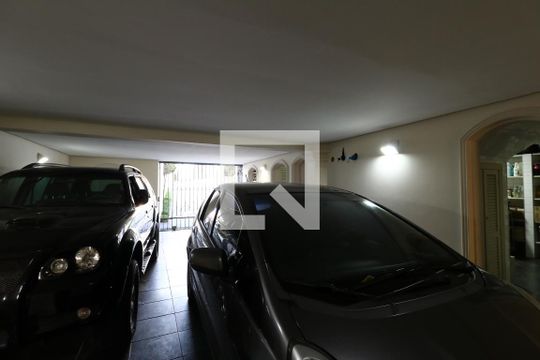 Garagem de casa à venda com 5 quartos, 650m² em Jardim, Santo André
