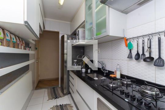 Cozinha  de apartamento para alugar com 2 quartos, 70m² em Cambuci, São Paulo